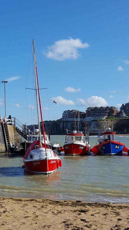 Central Broadstairs Apartment Close To Beach Bagian luar foto