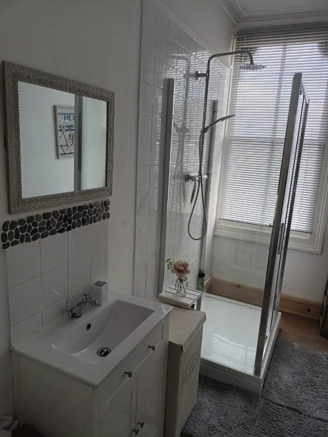 Central Broadstairs Apartment Close To Beach Bagian luar foto